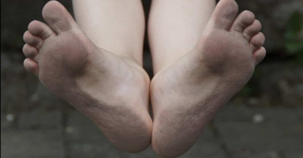 Qual é a origem da expressão “pé rapado”?